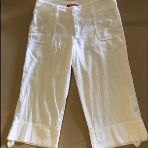 Zoe Beth White Capris Size 7/8
